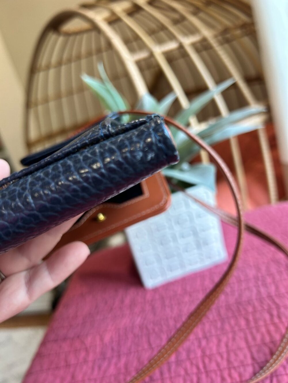 👜 Dooney & Bourke Pebbled Leather Crossbody | Navy + Tan Trim - Picture 8 of 13